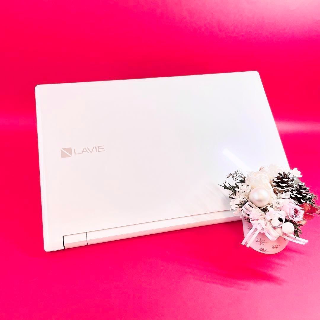 美品✨高性能Corei7‼️メモリ16GB✨️薄型ノートパソコン✨️綺麗な白