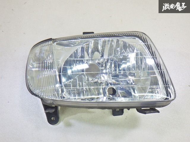 ホワイト チェスト♦️ピンクシルバー ロココ装飾♦️しっかりとした