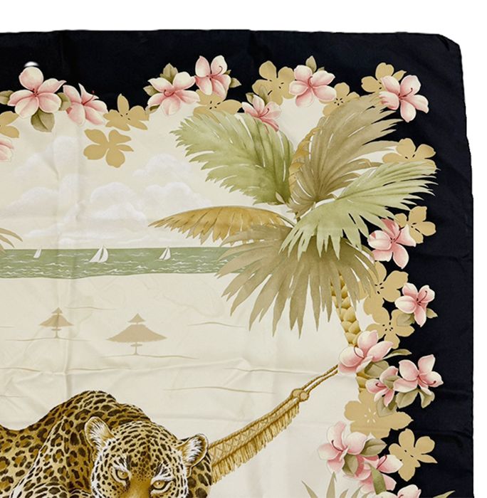 Salvatore Ferragamo サルヴァトーレフェラガモ スカーフ 大判 シルク