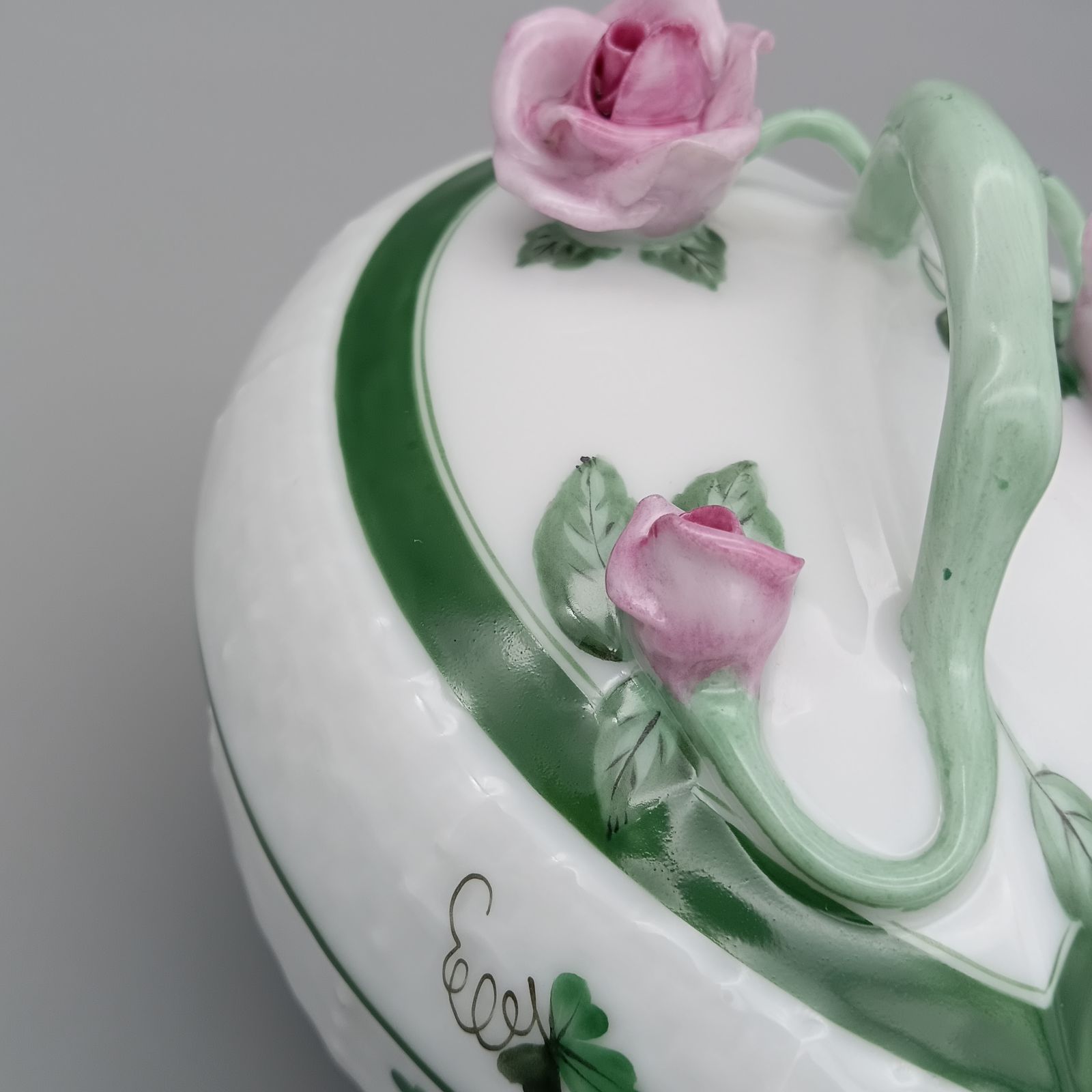 ヘレンド ウィーンのバラ 小物入れ ボンボニエール Herend - メルカリ