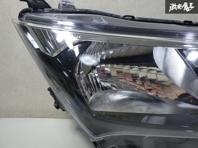 ストア出品】トヨタ純正 タンク トール M900A M910A ハロゲン ヘッド
