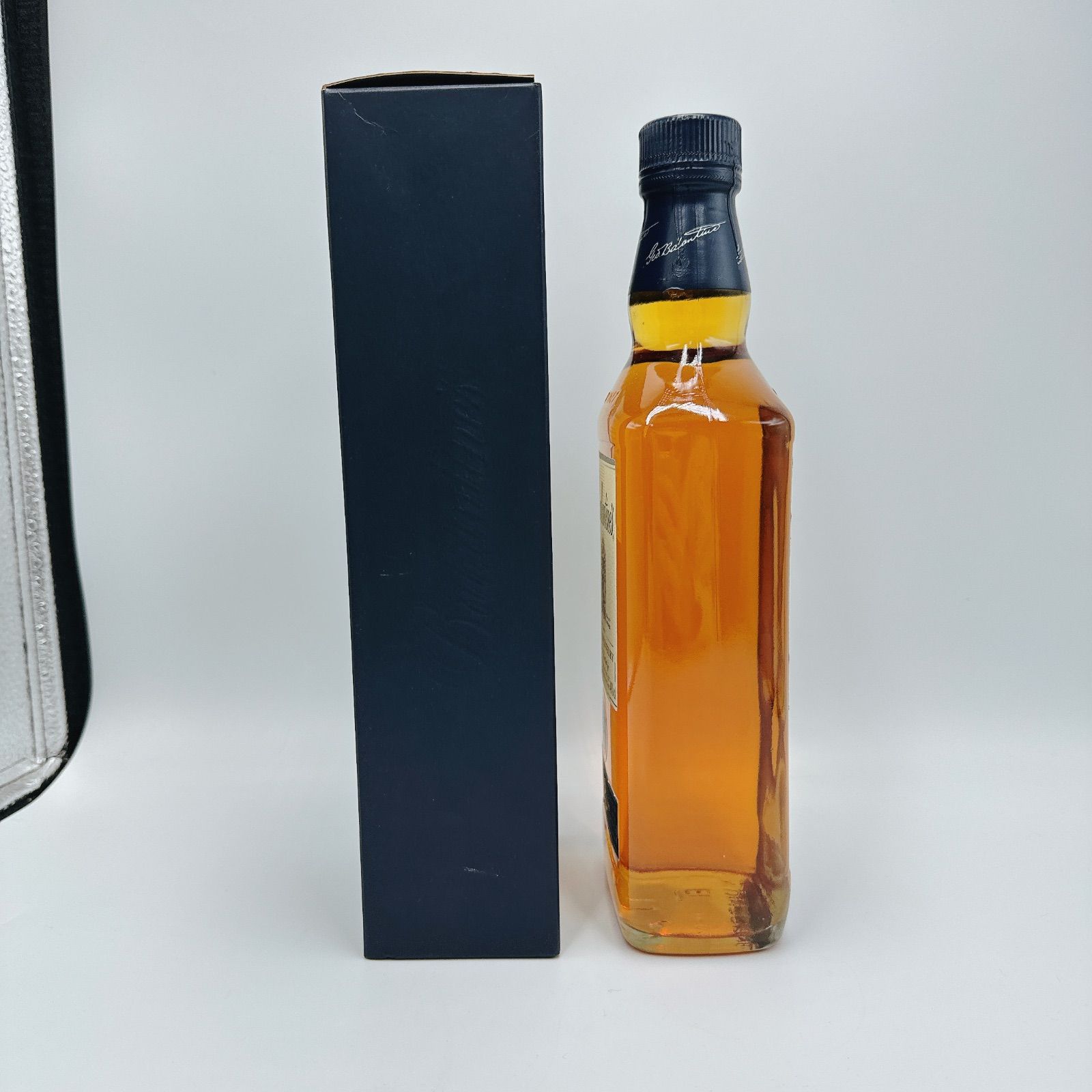 バランタイン 12年 700ml 古酒 未開栓 箱付 - メルカリ