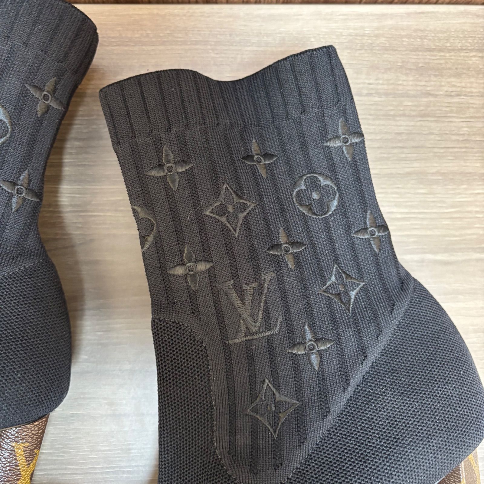 ☆【美品】ルイヴィトン LOUIS VUITTON M11559 シルエットライン