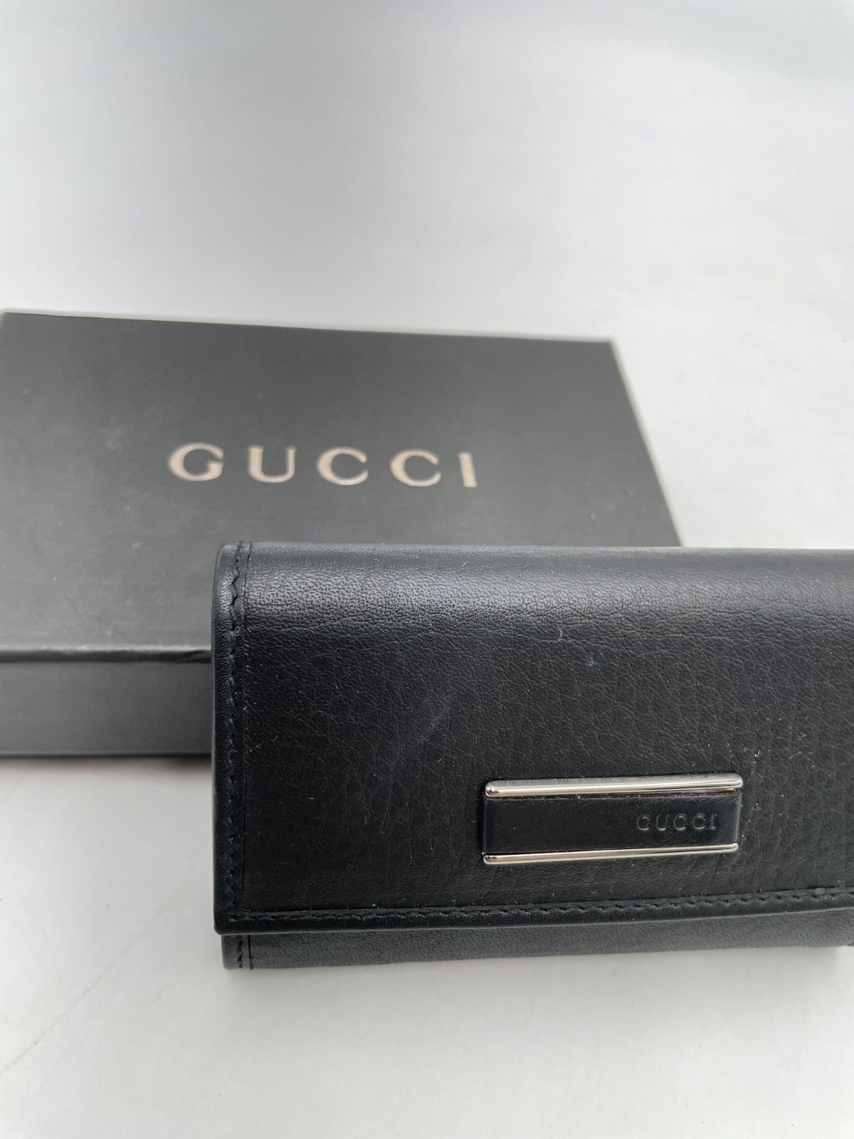 CS 2006 グッチ キーケース 無地 ブラック レザー 6連 鍵入れ