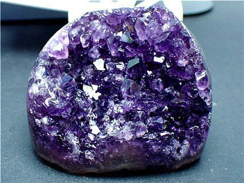 AAA級家庭円満◇天然ウルグアイ産アメジスト原石B86G3/111G28D - メルカリ