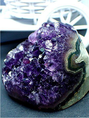 AAA級家庭円満◇天然ウルグアイ産アメジスト原石B86G3/111G28D - メルカリ