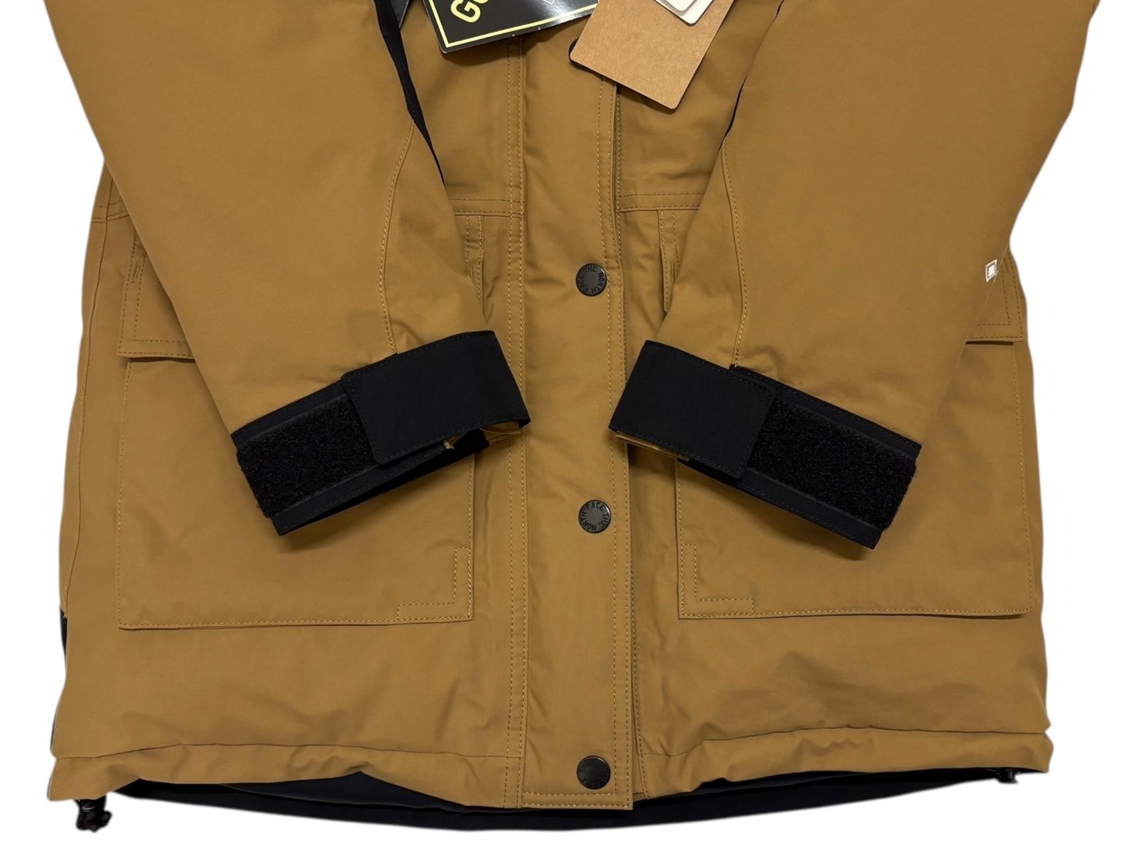 THE NORTH FACE (ザノースフェイス) マウンテンダウンコート