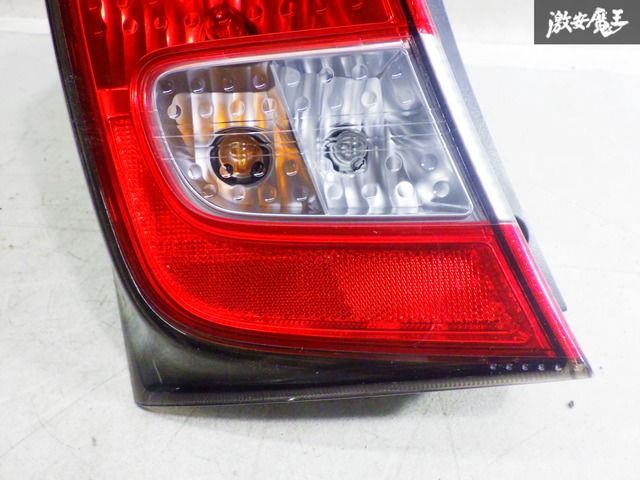 破損無し！】ホンダ純正 GB3 GB4 フリードスパイク テールライト