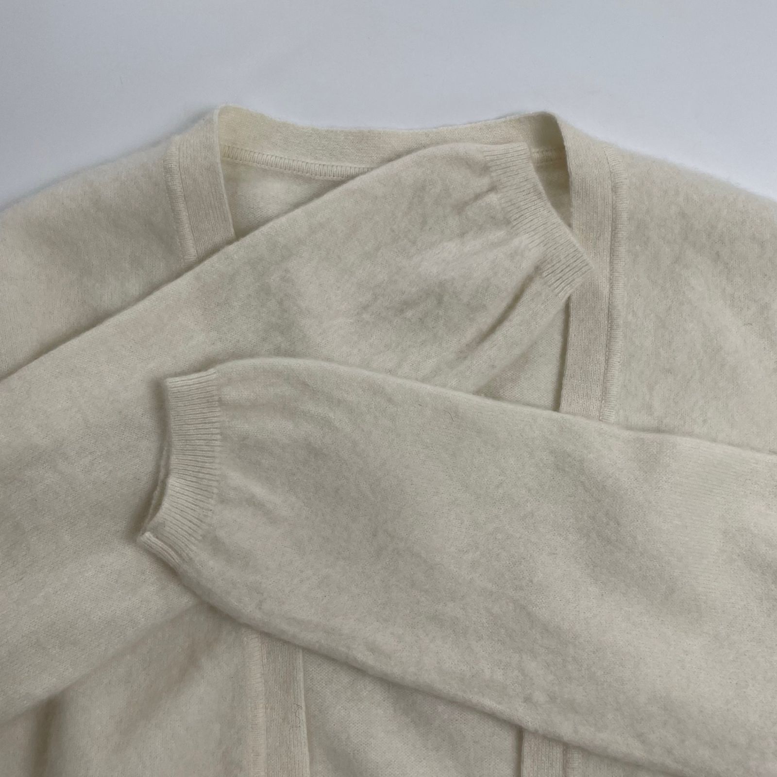 ARROW57 / 田中さんのセーター C.CAR カシミヤカーディガン オフ