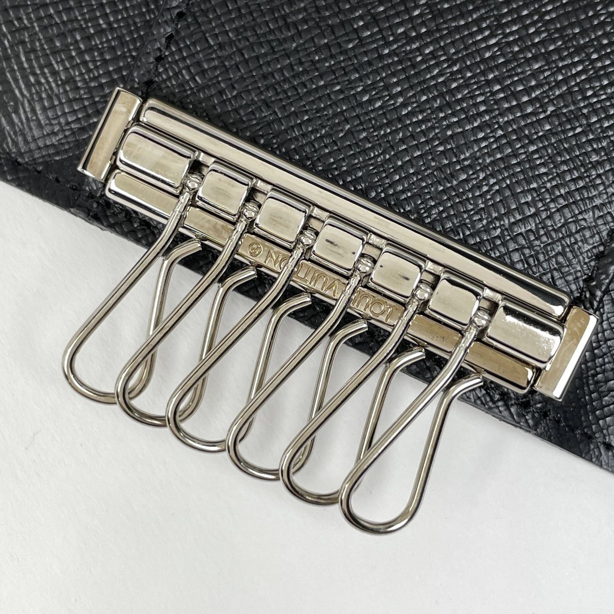 ルイ・ヴィトン Louis Vuitton ミュルティクレ 6 鍵入れ キーホルダー