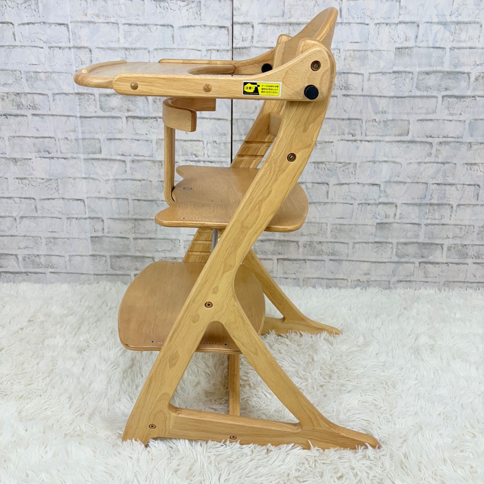 【極美品】大和屋　スクスクチェア　プラス　テーブル・ガード 極美品 大和屋 すくすくチェアスリムプラス テーブル ガード付 ベビー