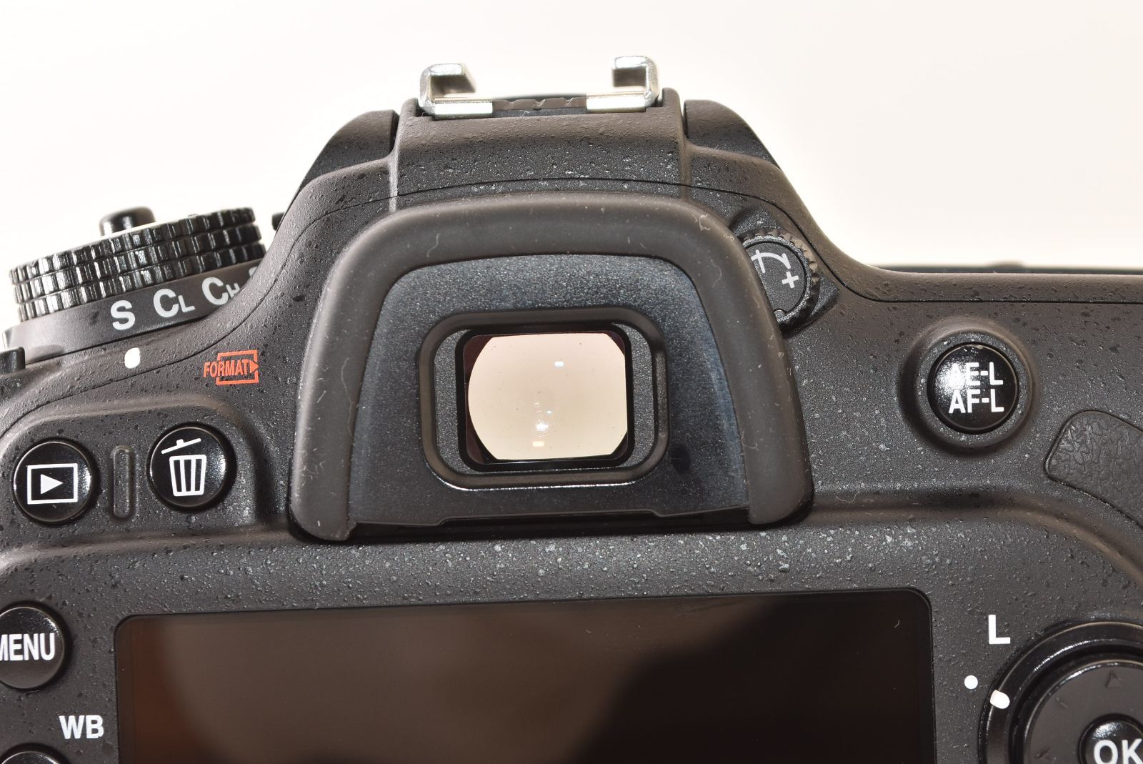 ☆美品☆ Nikon ニコン D7100 ボディ デジタル一眼レフカメラ 2512027