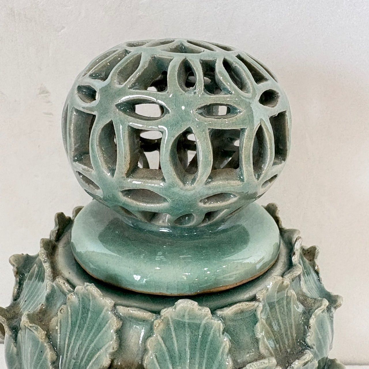 高麗青磁　海青　香炉　香合　木箱あり　透かし　蓮　うさぎ　茶道具　骨董品 高麗青磁 海青 香炉 香合 木箱あり 透かし 蓮 うさぎ 茶道具 骨董品