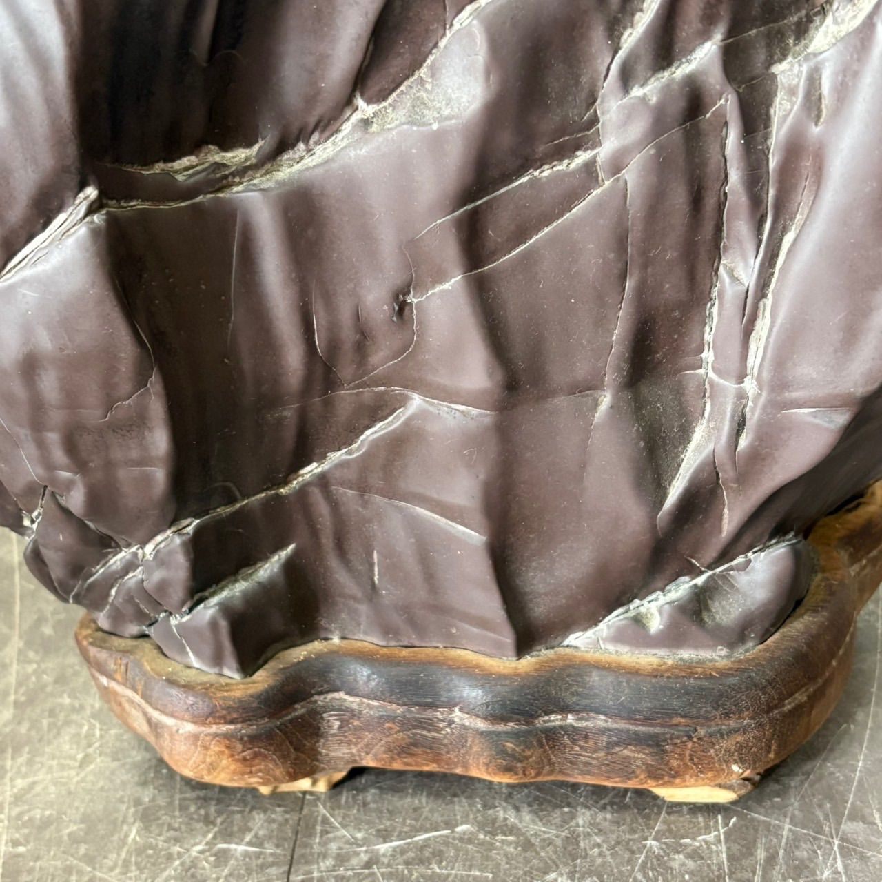 【天然石 / 茶色石 】ストーン 石 鑑賞 インテリア 天然石 置物】鑑賞石 茶色 重い 木製台 インテリア - メルカリ