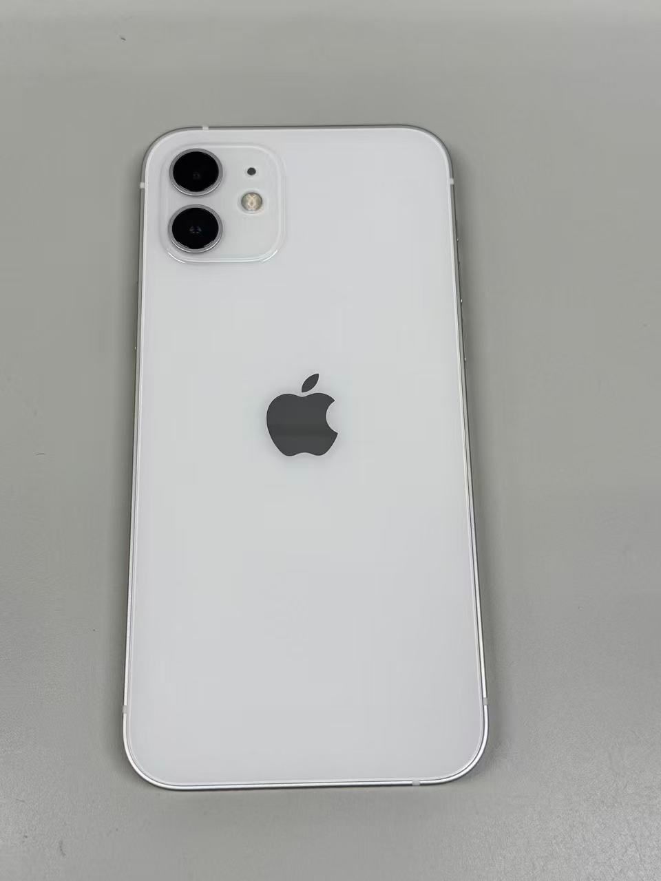 新品同様品 電池99％ SIMフリーiPhone12 64GB ホワイト - メルカリ