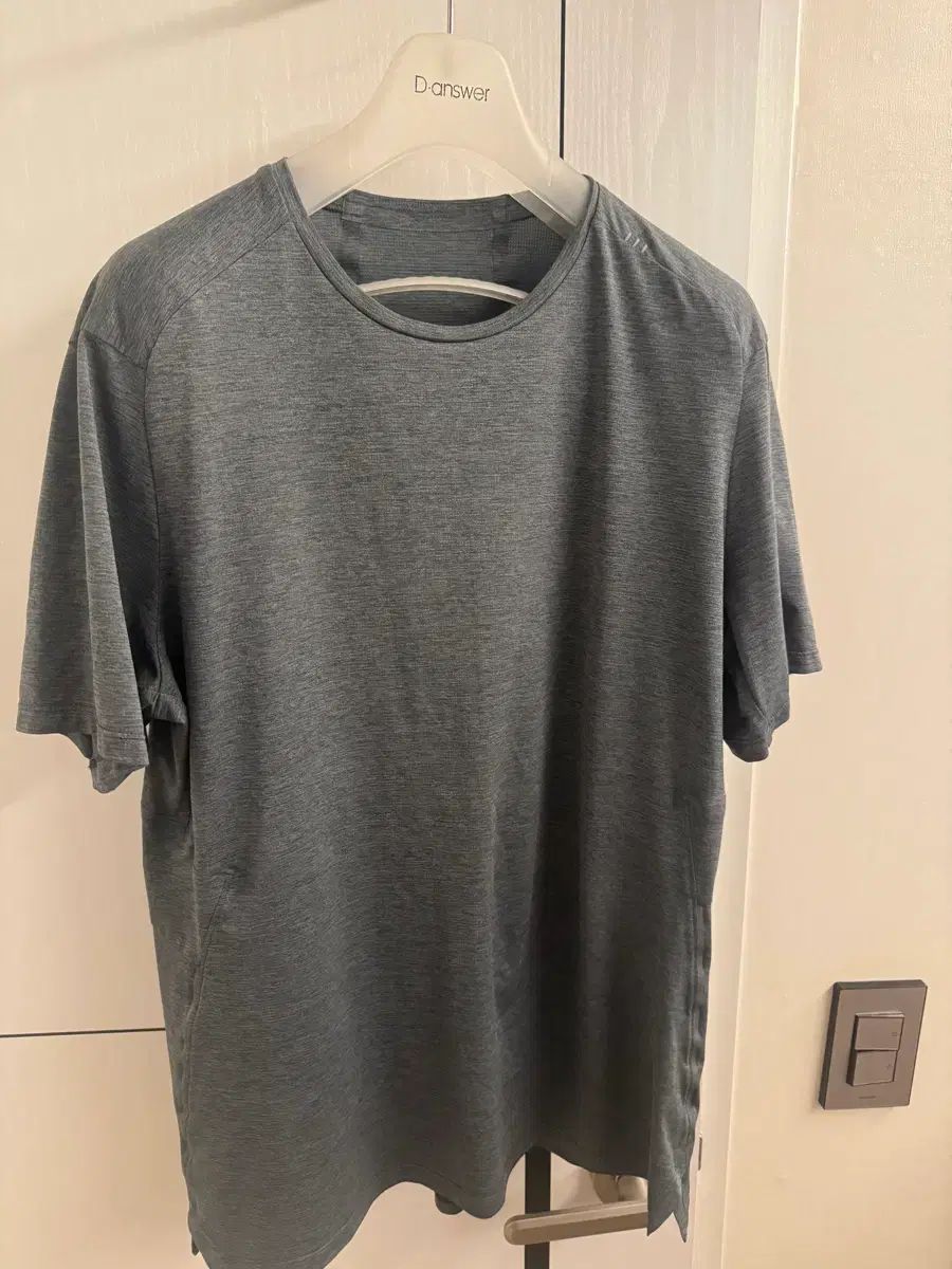 ルルレモン pt 1 The Past Ver アンド フリー 半袖 シャツ