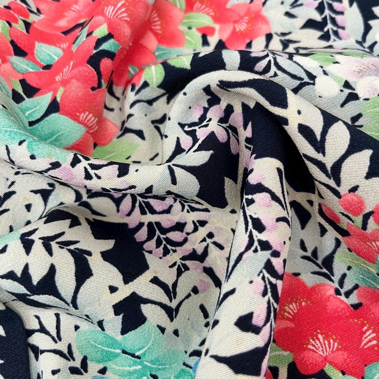 小紋 裄66 花柄 華やかな染め 正絹 着物 MK-1861 - メルカリ