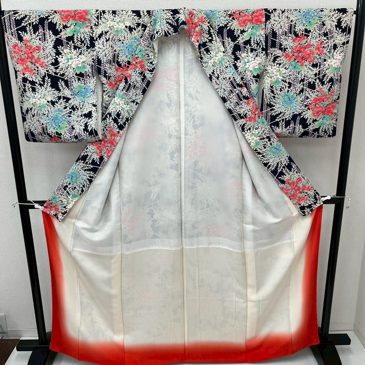 小紋 裄66 花柄 華やかな染め 正絹 着物 MK-1861 - メルカリ