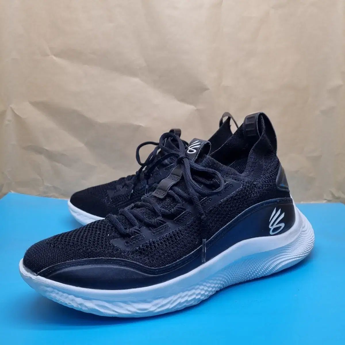 アンダーアーマー カリー フルイドフロー8 バスケシューズ 290