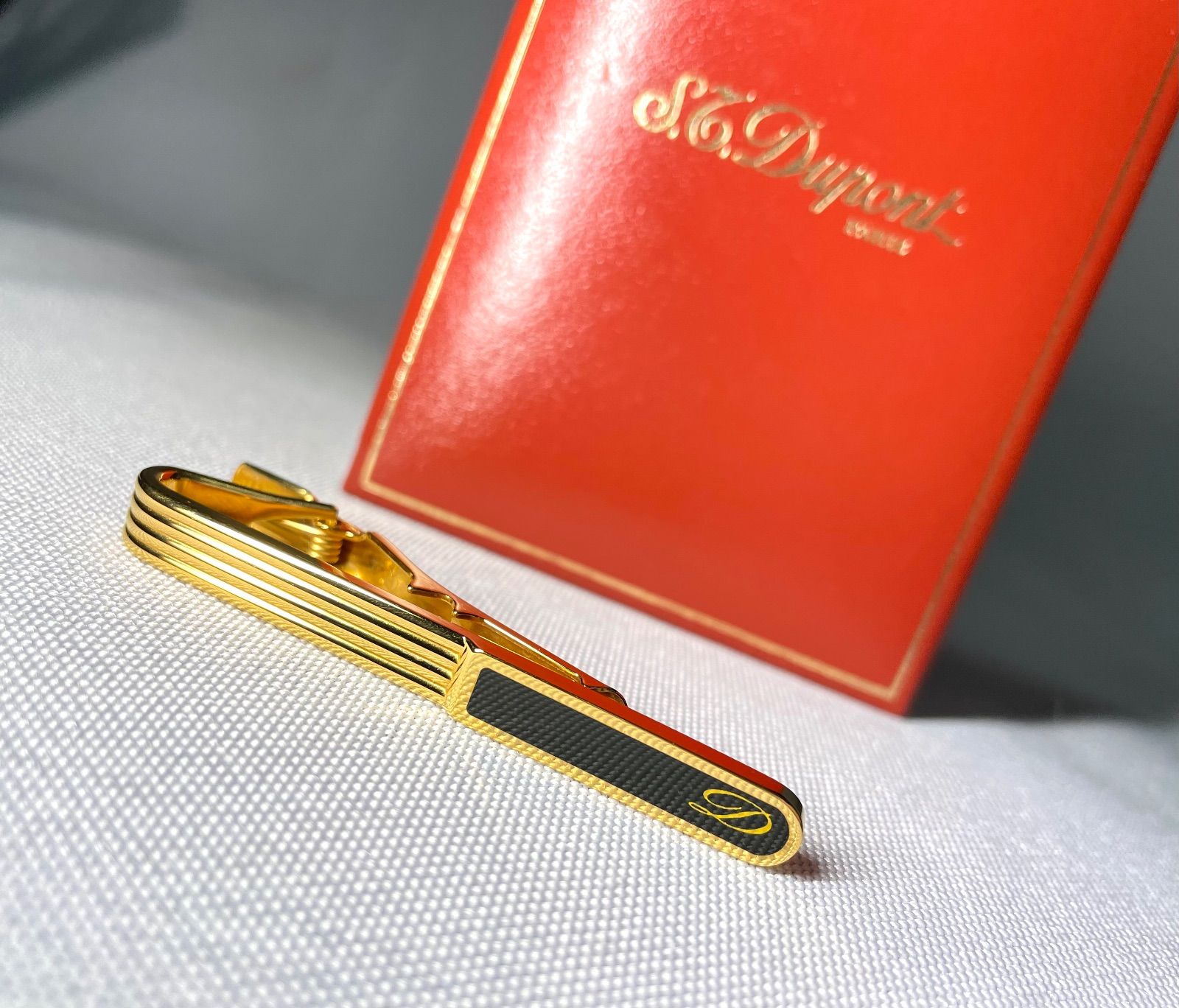 S T Dupont デュポン Dロゴ ストライプライン ゴールド ダークカーキグラデーション ネクタイピン タイピン タイバー ケースあり
