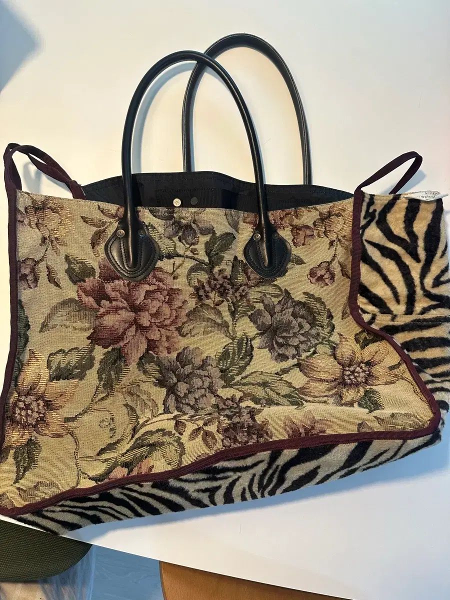 キャピタルゴーブランタイガーバッグ s