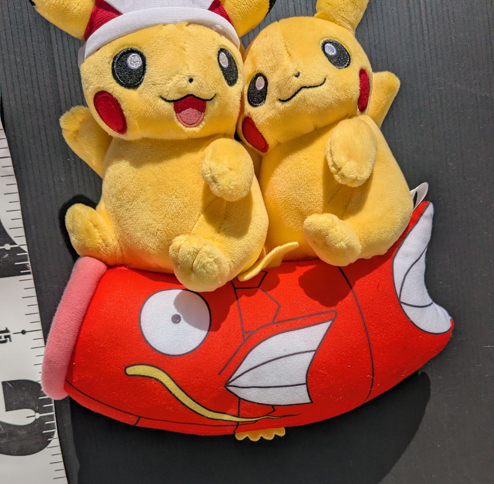 ポケモンセンターオリジナル ぬいぐるみ マンスリーペアピカチュウ2016