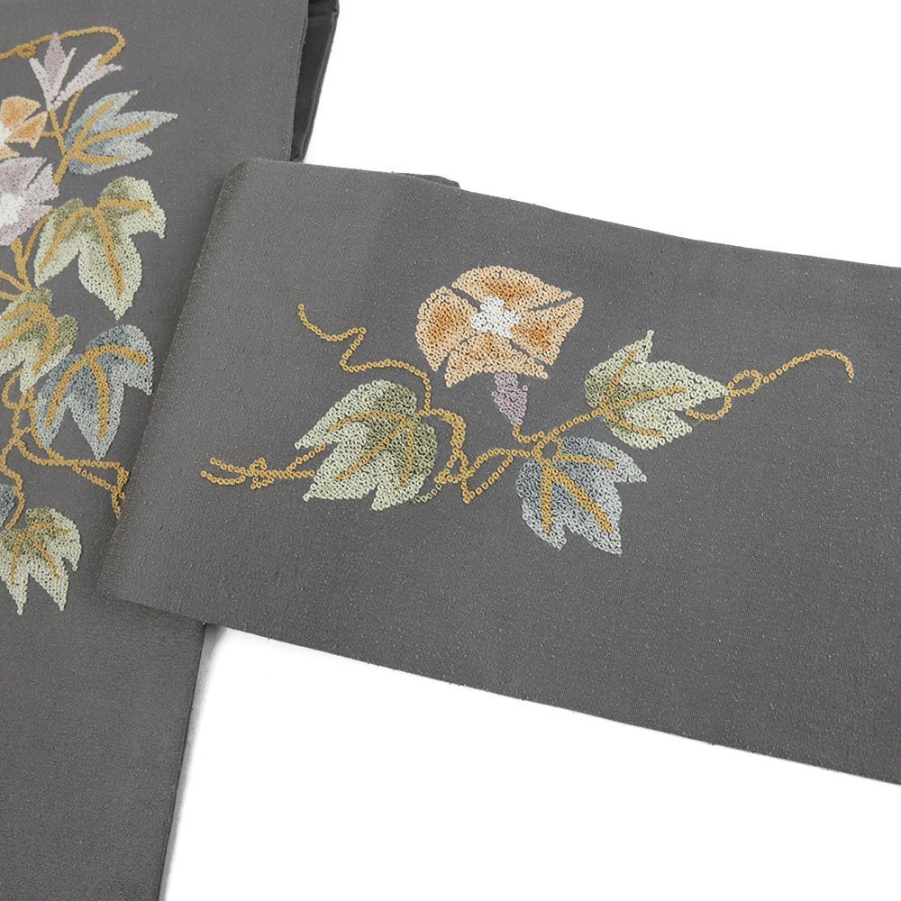 名古屋帯 紬 相良刺繍 グレー 正絹 中古 花 朝顔 手刺繍 帯 リサイクル