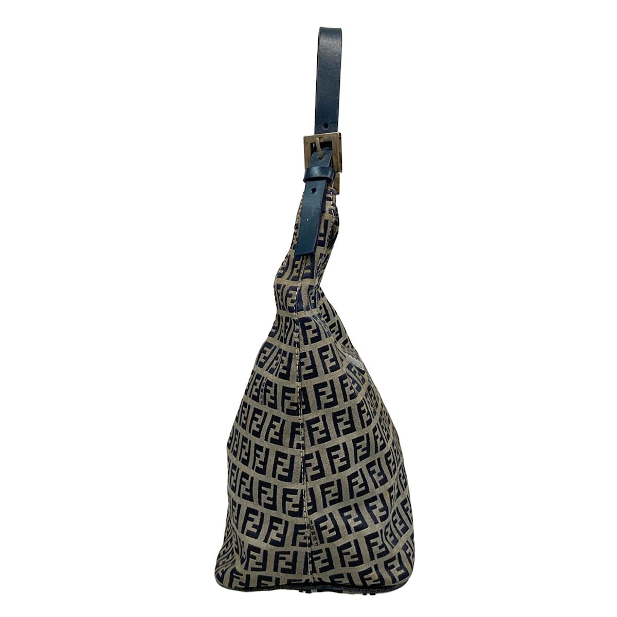 FENDI(フェンディ) ショルダーバッグ ズッキーノ柄 26686 ネイビー