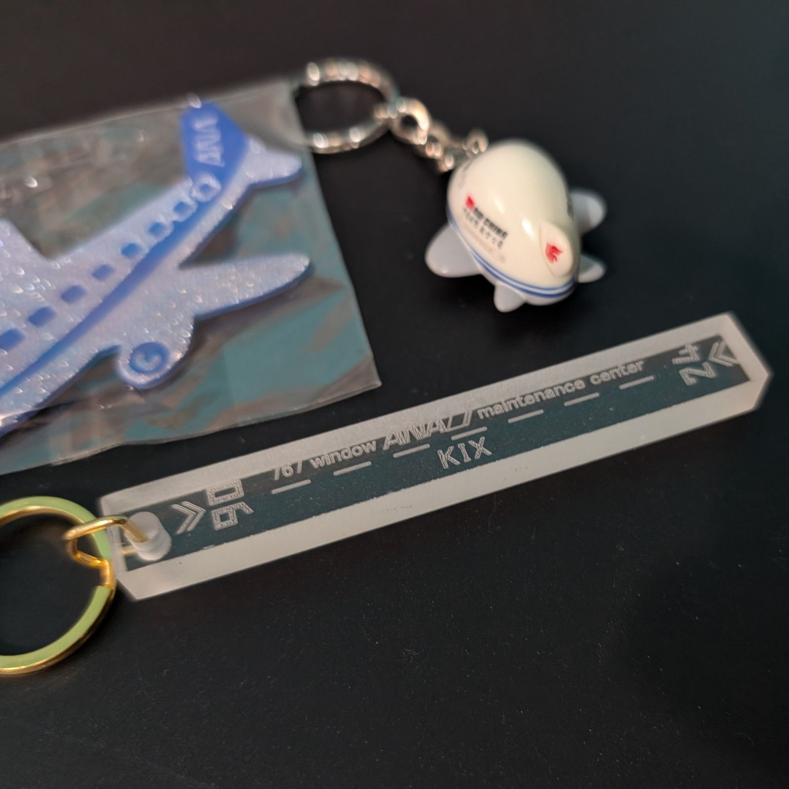 ANA B767 機体窓材再利用 キーホルダー 機体整備工場見学者限定 他ANA