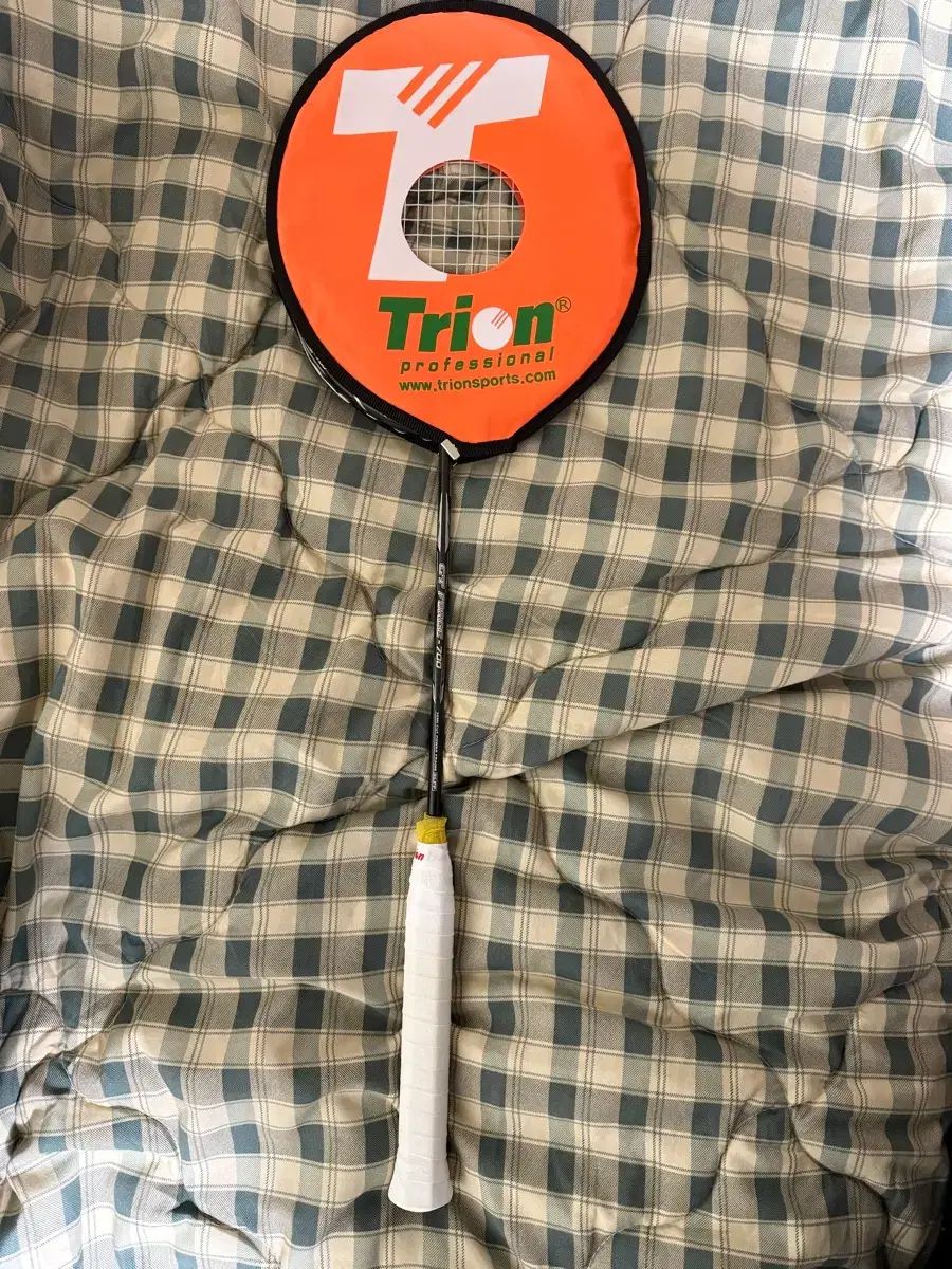 トライオン gt force-700 バドミントン ラケット