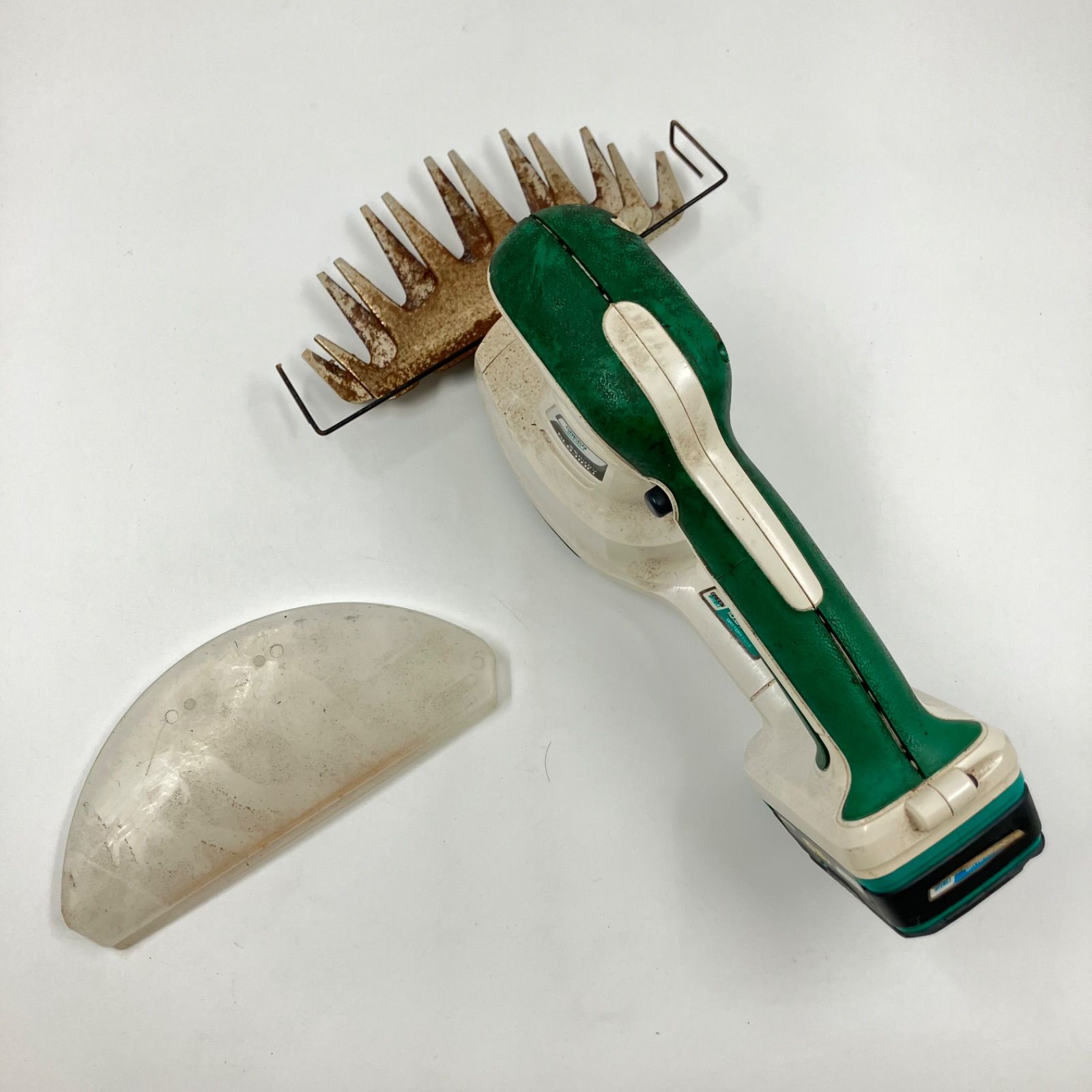 GREEN ART10.8V充電式 芝生バリカン 160mm GLB-110Li Amazon.co.jp: 高儀(Takagi) GREEN ART 10.8V 充電式 芝生バリカン