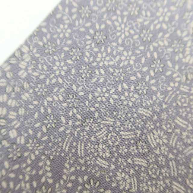 着物 花見する感覚を秘めた大人の華