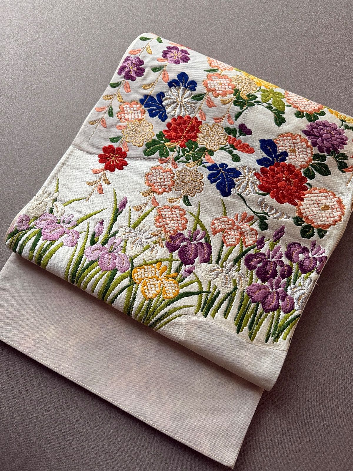 袋帯 セミアンティーク 唐織 花尽くし - メルカリ