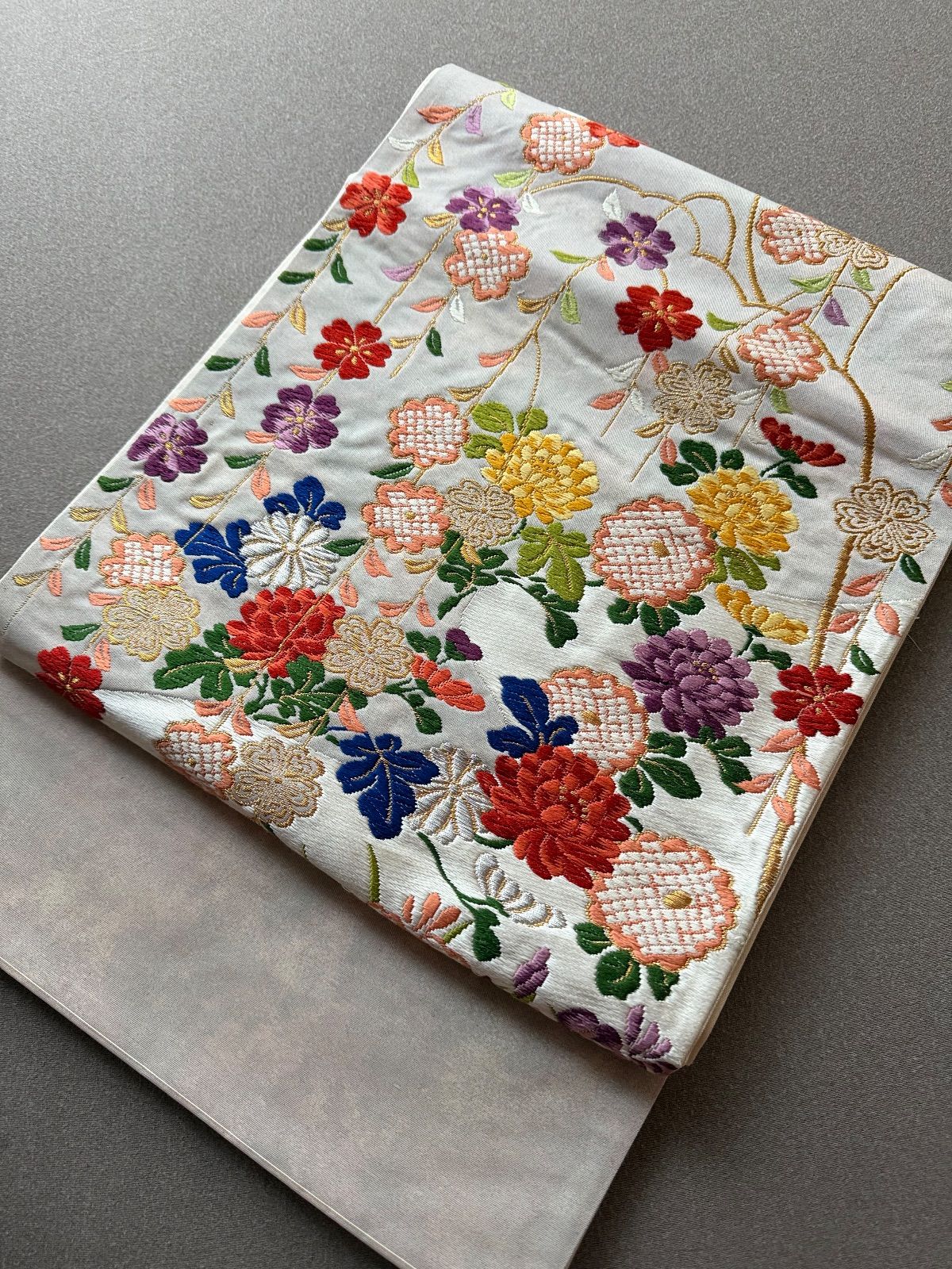 袋帯 セミアンティーク 唐織 花尽くし - メルカリ