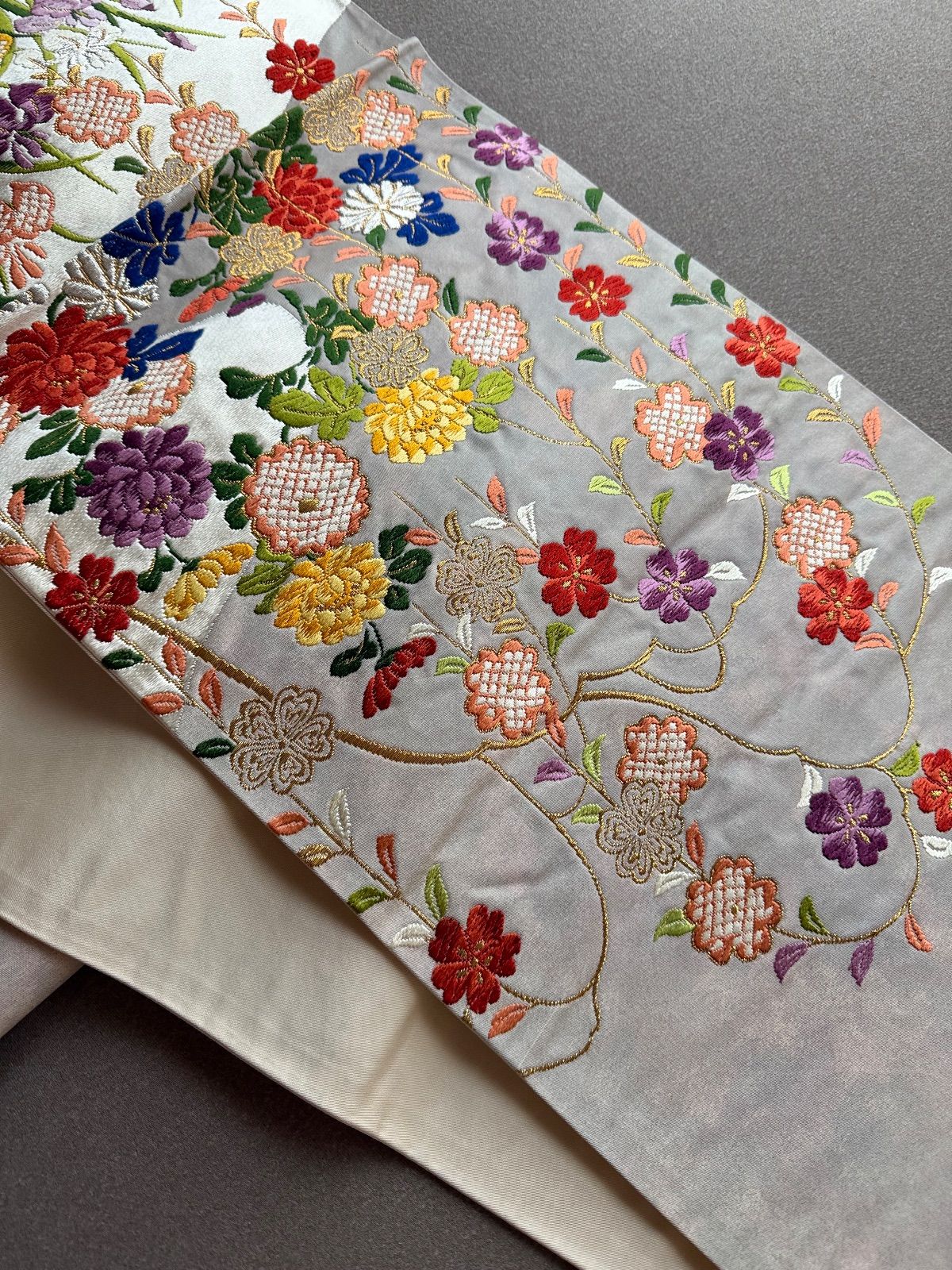 袋帯 セミアンティーク 唐織 花尽くし - メルカリ