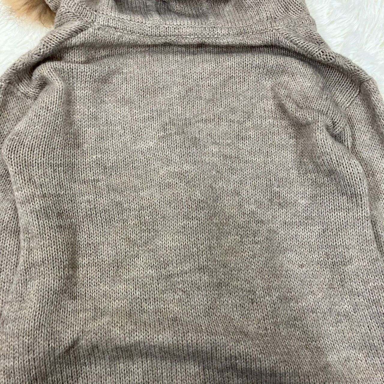 希少✨【バーバリーブルーレーベル】ケーブルフードカーディガン ファー グレー38 バーバリーブルーレーベル ケーブルニット カーディガン フード付き
