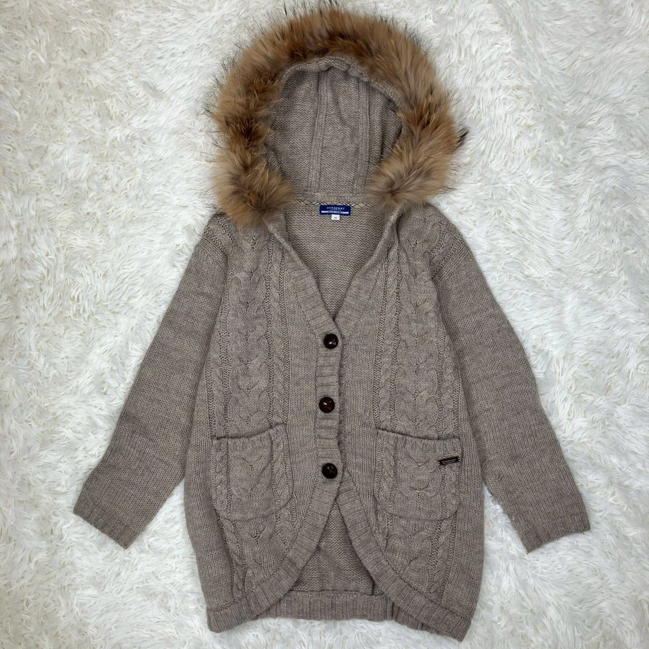 バーバリーブルーレーベル ケーブルニット カーディガン フード付き