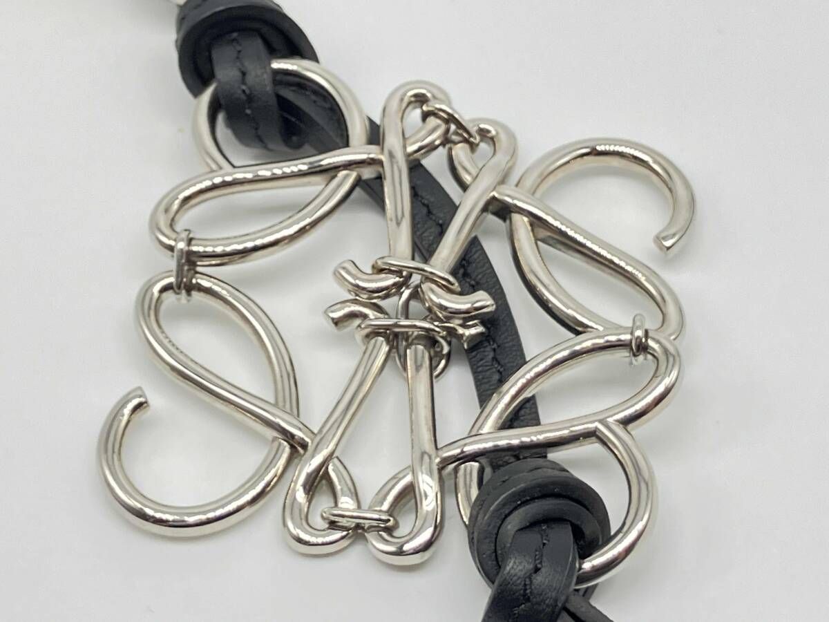 LOEWE／アナグラムキーリング／チャーム／ロエベ - メルカリ