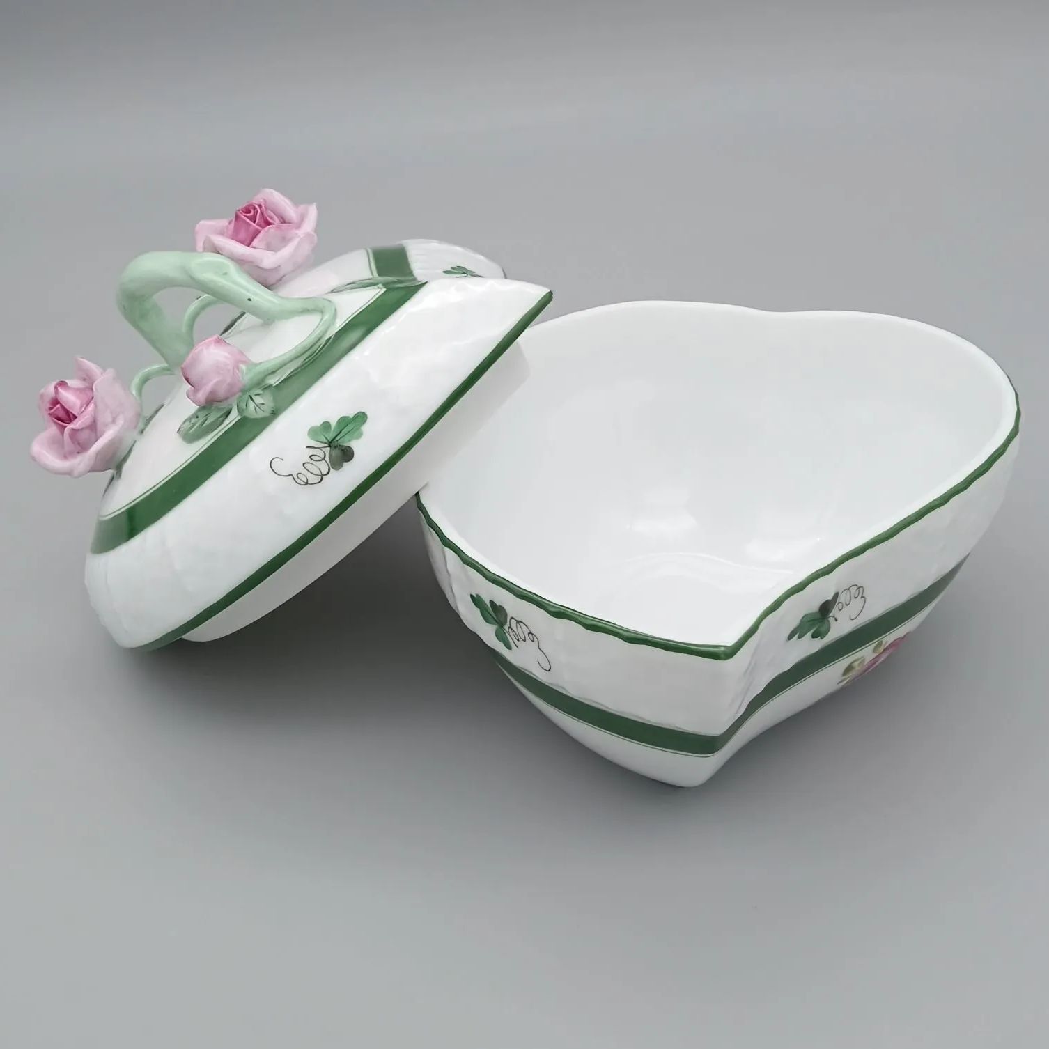 ヘレンド HEREND ウィーンの薔薇 ボンボニエール 小物入れ 象 ゾウ ヘレンド ウィーンのバラ 小物入れ ボンボニエール Herend - メルカリ