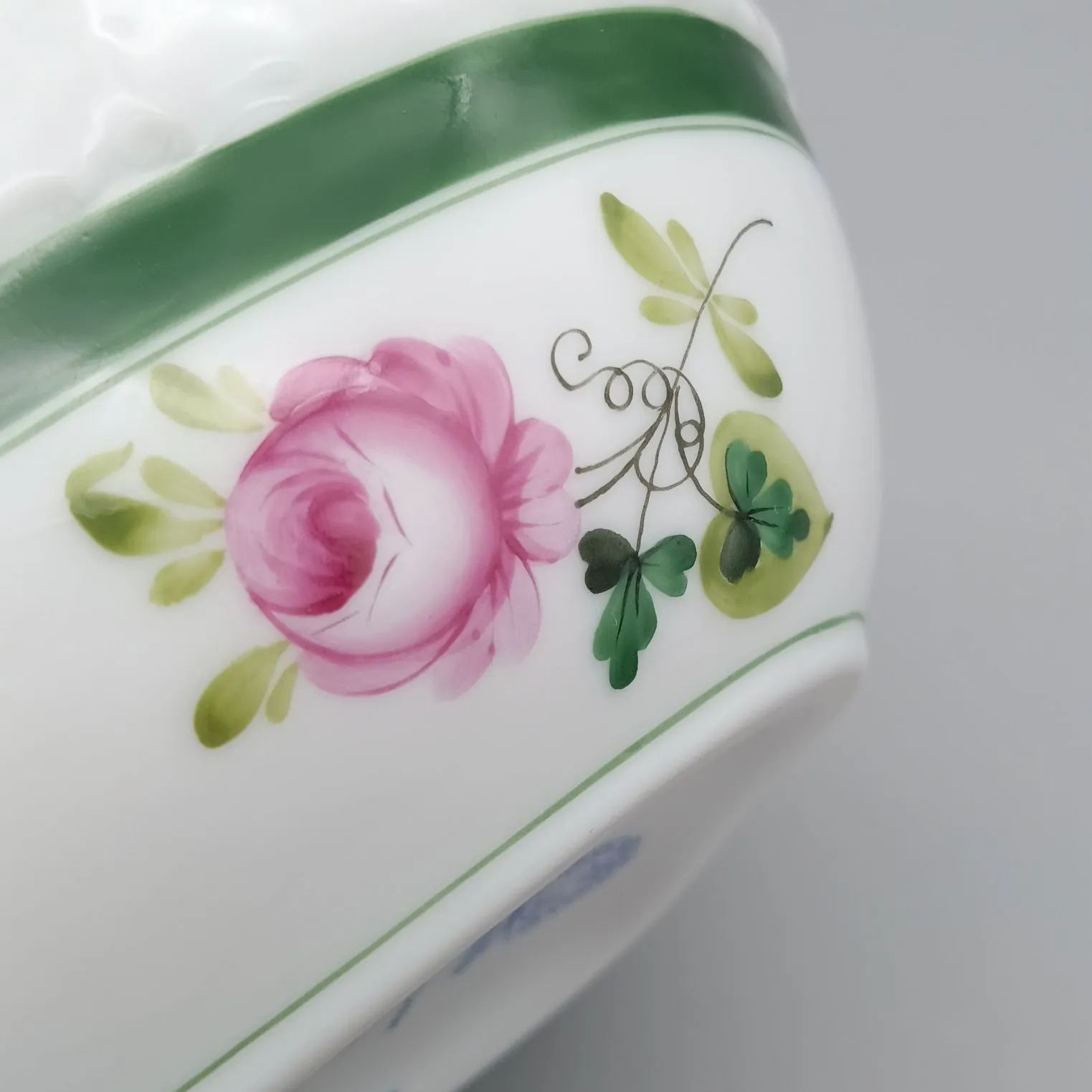 ヘレンド ウィーンのバラ 小物入れ ボンボニエール Herend - メルカリ