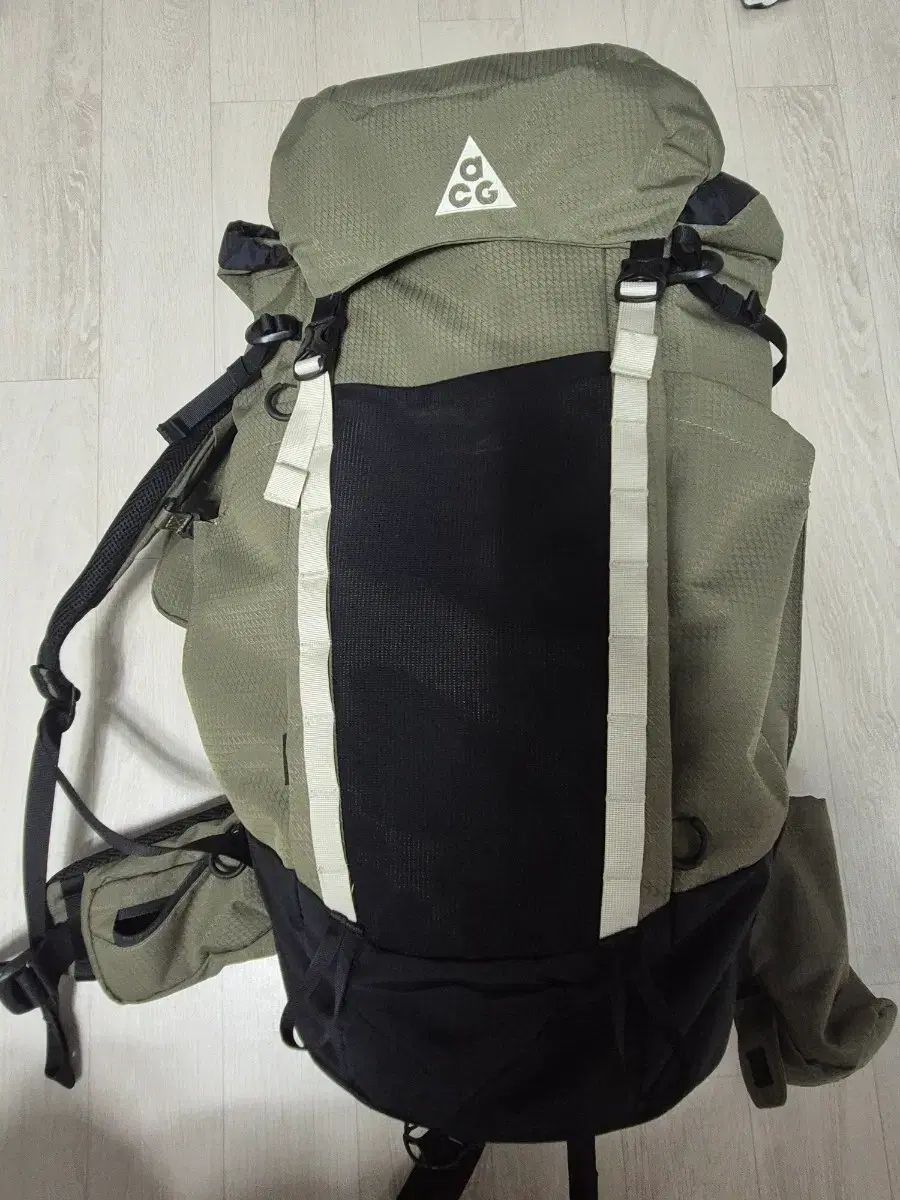 ナイキ ACG 36 バックパック Mサイズ オリーブ
