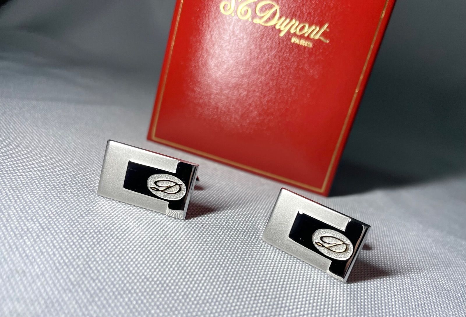 美品 S.T.Dupont デュポン Dロゴ 鏡面＆艶消しシルバー＆ゴールド