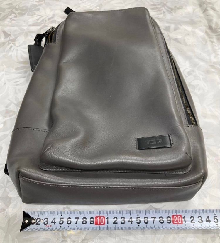 TUMI トゥミ HARRISON ハリソン ボディバッグ レザー ワンショルダー
