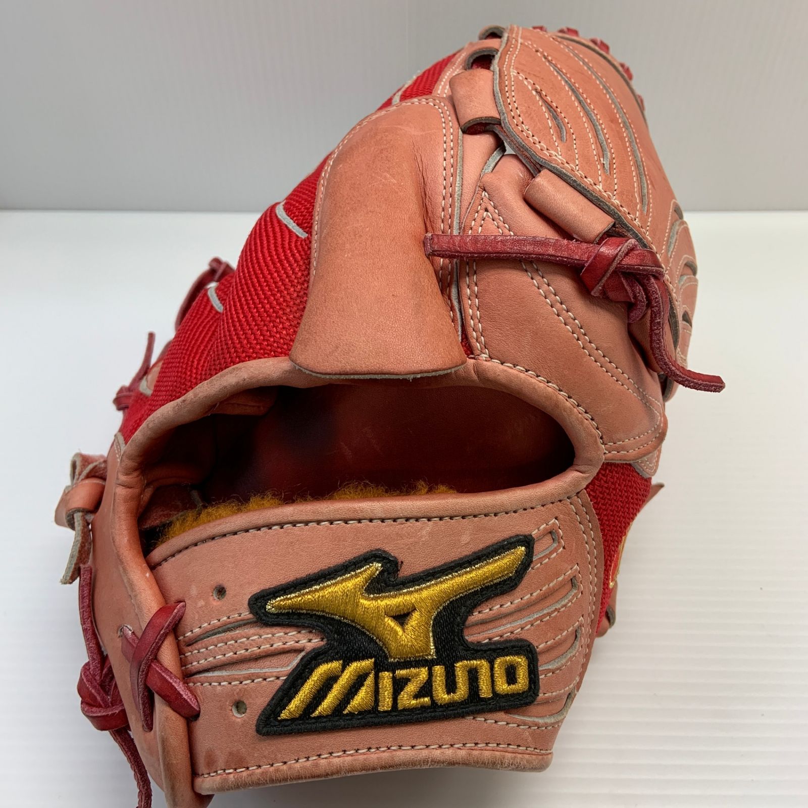 ミズノ MIZUNO ミズノプロ 硬式 大人 一般 投手用 グローブ ピッチャー グラブ 右投げ 品 グローブ袋付き 野球 7101