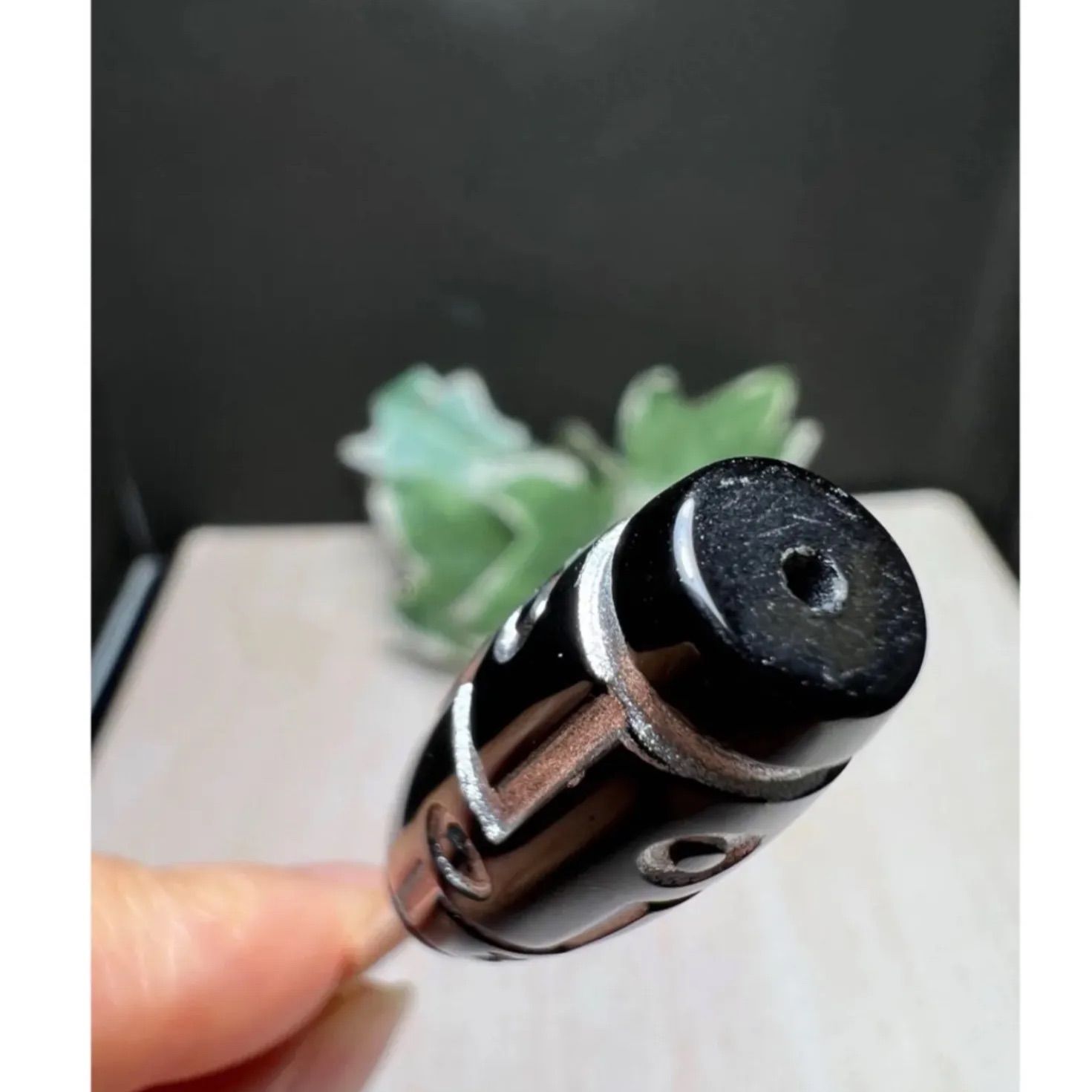  テクタイト隕石彫り九眼天珠パーツ 立身出世 栄逹栄進 名声獲得 １点のみ ビーズ ビーズ アクセサリー道具 材料