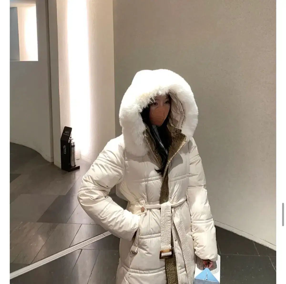 アイボリー ベルト ロングダウンジャケット - メルカリ