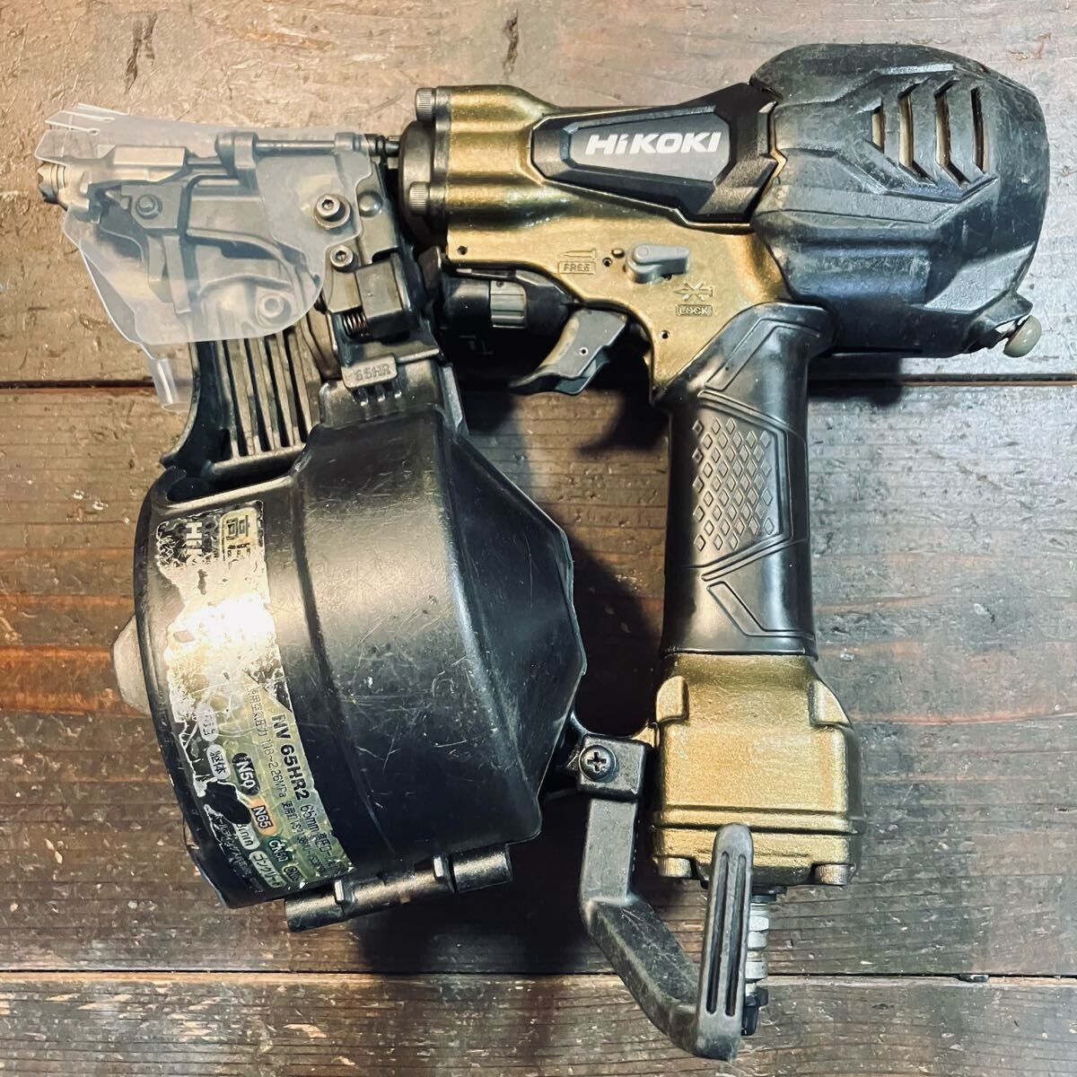 7日保証 整備済 消耗部品多数交換 ハイコーキ HIKOKI 日立 高圧 65 mm 釘打ち機 NV HR 2 動作良好