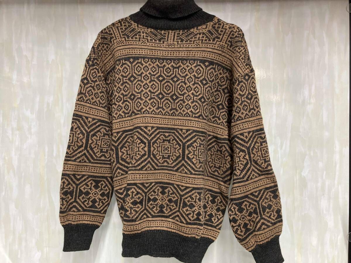 送料無料，安い HUGO BOSS ヒューゴボス ニット セーター ハイネック ヴィンテージ 総柄 ウール 56 918 70 ブラック ブラウン ニット・セーター