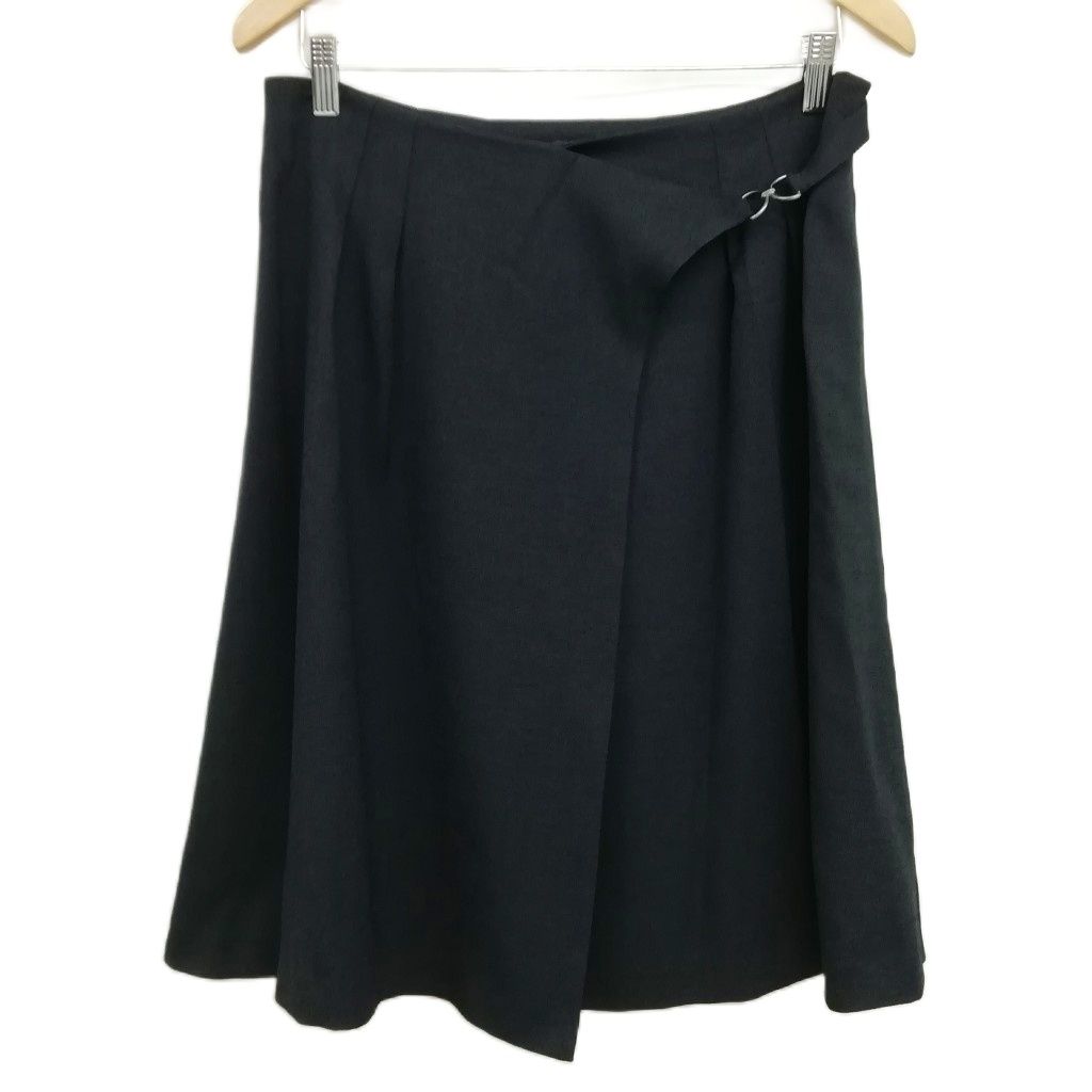 04ナチュラルビューティー スカートスーツ 36 ブラック 黒 S スーツ2点