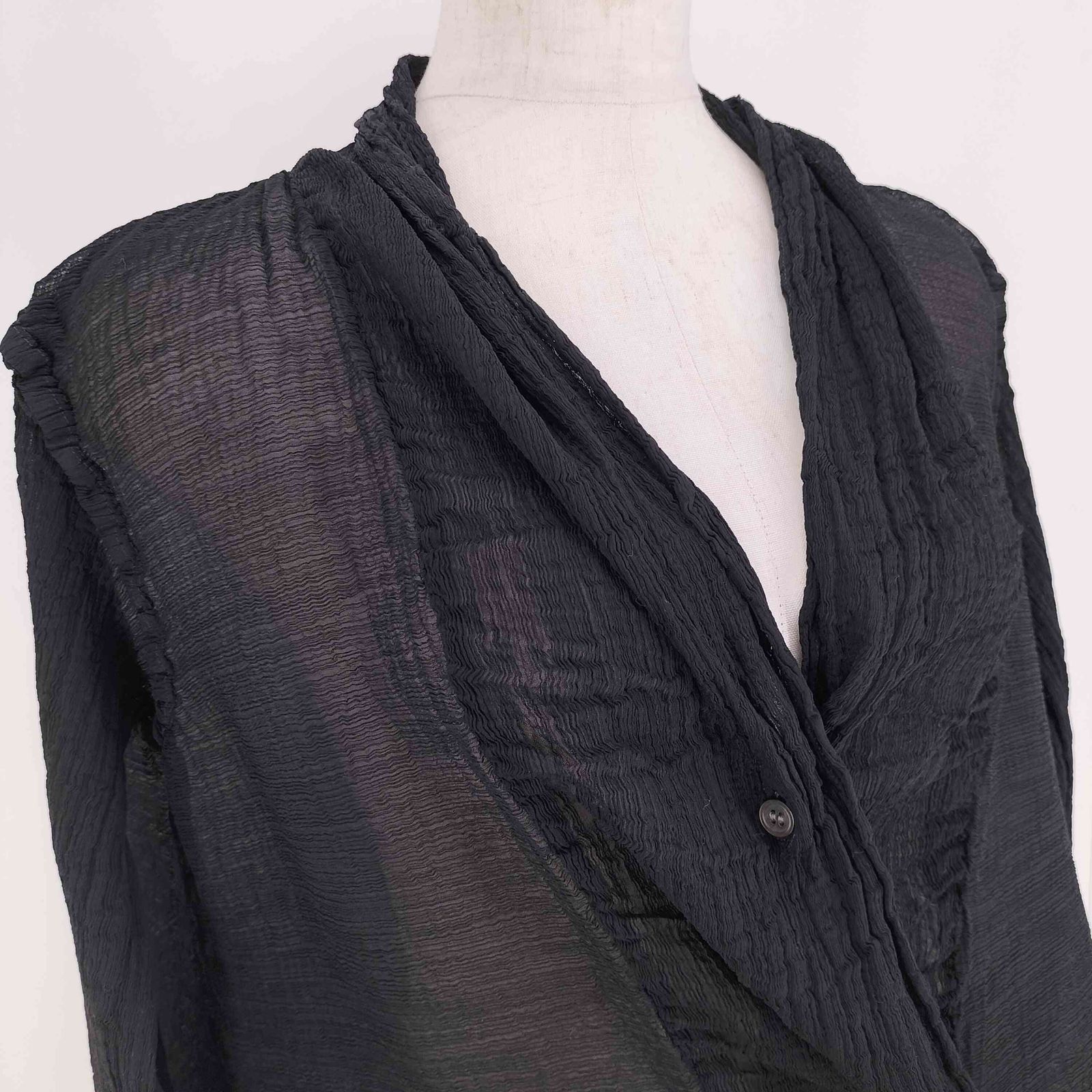 ミー イッセイミヤケ me ISSEY MIYAKE ランダムプリーツ シアー